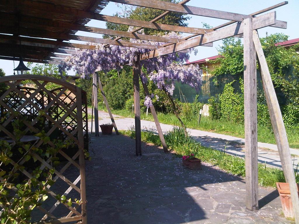 Appartamenti Le Navi Antiche - Hituscany Пиза Екстериор снимка